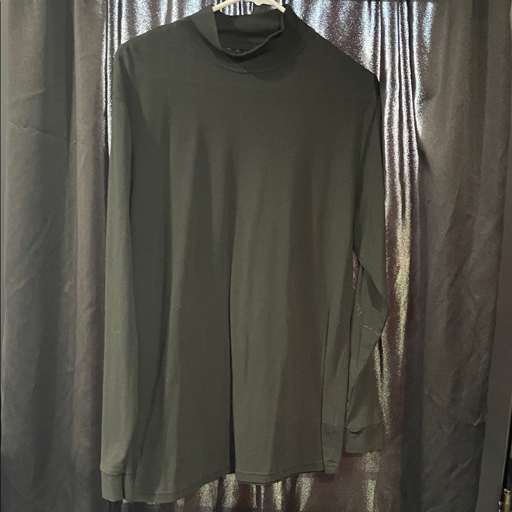 32 Degrees Black Thermal Top